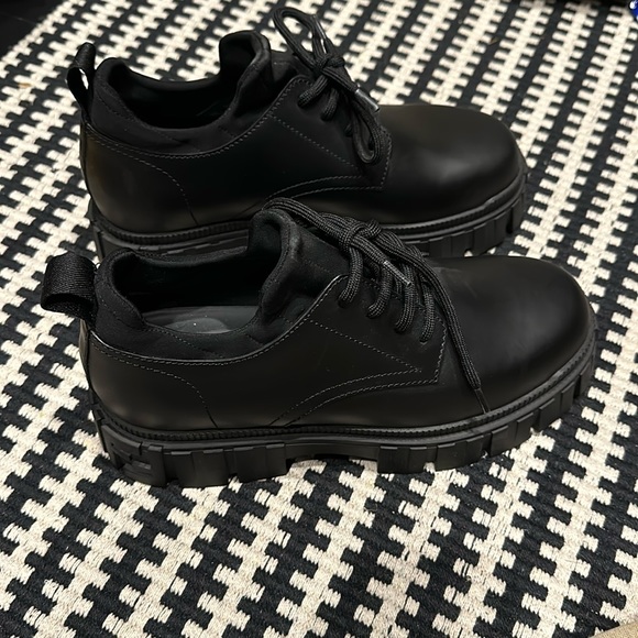 Womens Fendi Force Lace Up Oxfords - Picture 1 of 6